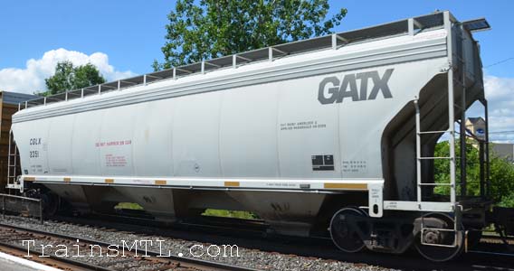 Car/wagon CGLX2351 right side / coté droit